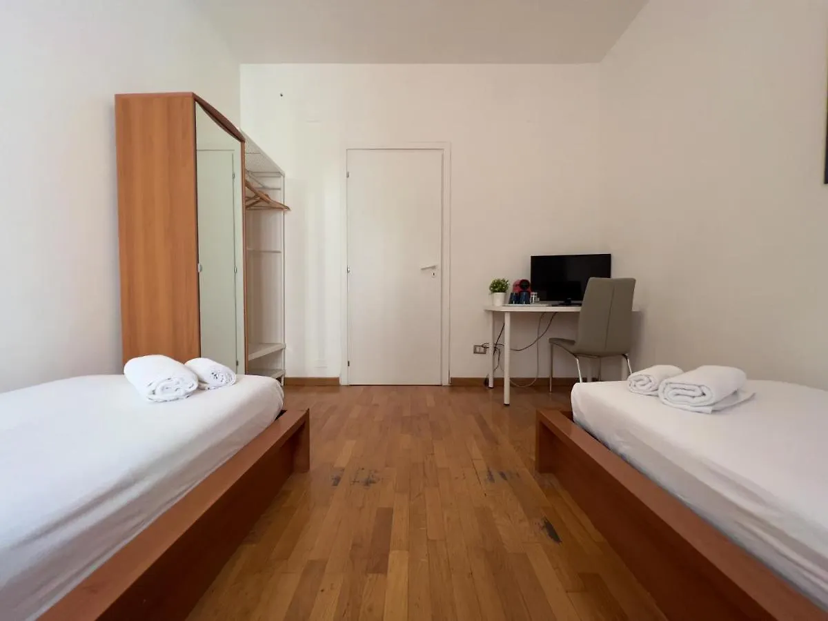Appartme Guest House Seveso 40 Milan