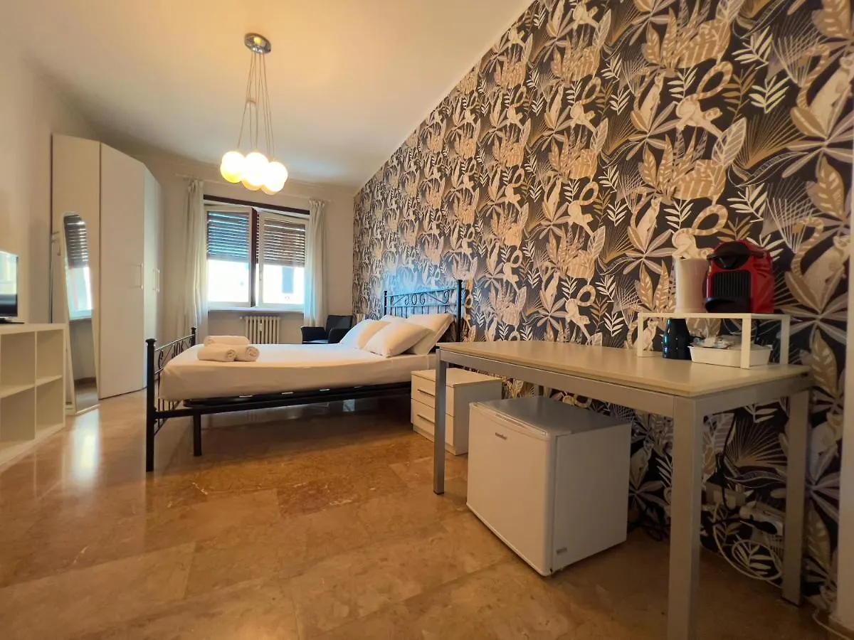 Guest House Seveso 40 Milán 0*,