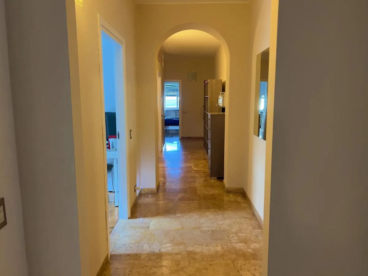 Appartme Guest House Seveso 40 Milan