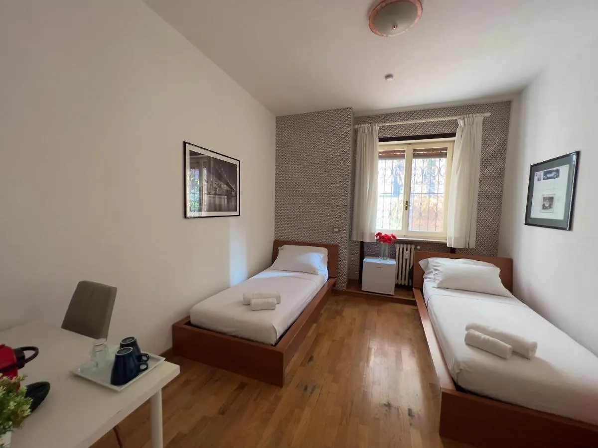 Bed and breakfast Guest House Seveso 40 Milán